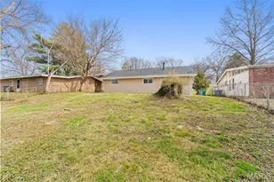 6813 St Olaf Dr, Berkeley, MO 63134 - Photo 20