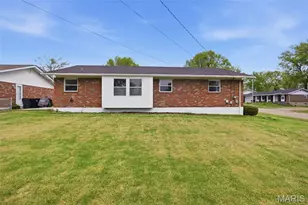 4394 Satiris Dr, Florissant, MO 63033 - Photo 36