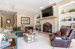 1215 Devonworth Dr, Town and Country, MO 63017 - Photo 52