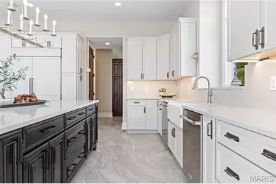 1215 Devonworth Drive, Town and Country, MO 63017 - Photo 18