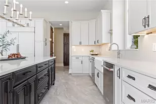 1215 Devonworth Dr, Town and Country, MO 63017 - Photo 18