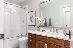 1215 Devonworth Dr, Town and Country, MO 63017 - Photo 40