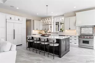 1215 Devonworth Dr, Town and Country, MO 63017 - Photo 16