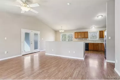 600 W Clement, De Soto, MO 63020 - Photo 8