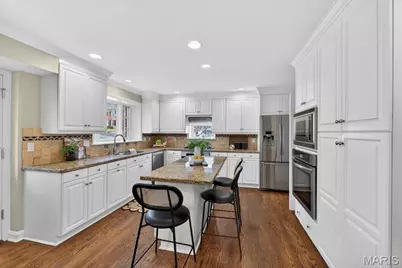 61 York Drive, Brentwood, MO 63144 - Photo 14