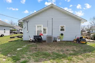 323 Wright Ave, Chaffee, MO 63740 - Photo 4