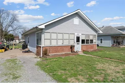 323 Wright Avenue, Chaffee, MO 63740 - Photo 2