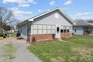 323 Wright Ave, Chaffee, MO 63740 - Photo 2