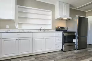 2202 Mangold St, Poplar Bluff, MO 63901 - Photo 6