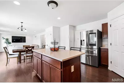 204 Charlestowne Place Drive, Saint Charles, MO 63301 - Photo 8