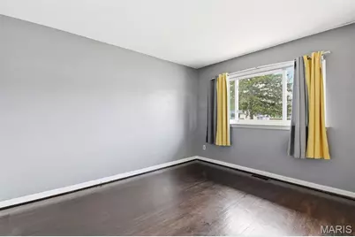 765 Kostka Lane, Florissant, MO 63031 - Photo 10