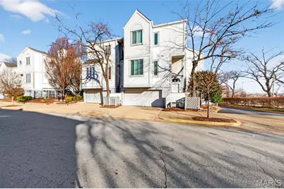 28 Columbus Square Drive, Saint Louis, MO 63101 - Photo 30