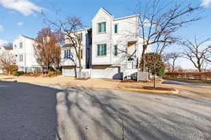 28 Columbus Square Dr, Saint Louis, MO 63101 - Photo 30