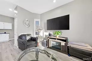 28 Columbus Square Dr, Saint Louis, MO 63101 - Photo 18