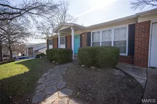 12220 Tempo Dr, Saint Louis, MO 63146 - Photo 2
