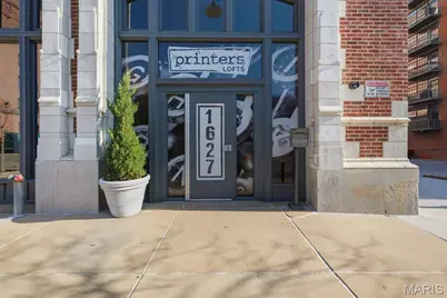1627 Locust Street #305, Saint Louis, MO 63103 - Photo 2