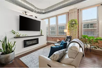 1627 Locust Street #305, Saint Louis, MO 63103 - Photo 4