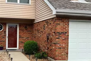 1306 Tahoe Valley Ct, Ballwin, MO 63021 - Photo 2