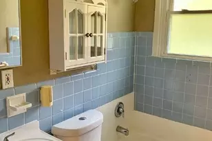 128 Fenwick Dr, Ferguson, MO 63135 - Photo 8