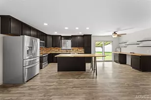 690 Glen Eagle Dr, Troy, MO 63379 - Photo 10