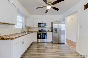 3406 Saint Thomas More Pl, Bel-Ridge, MO 63121 - Photo 6