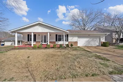 215 Straightoak Court, Ballwin, MO 63021 - Photo 1