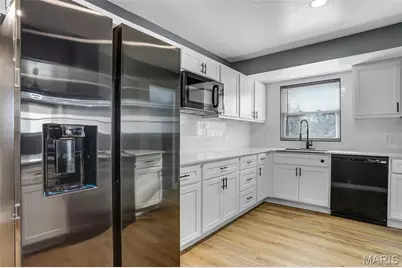 506 Dornoch Drive, Saint Louis, MO 63137 - Photo 12