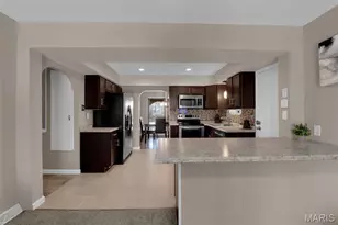 9 Treecrest Ct, Fenton, MO 63026 - Photo 8