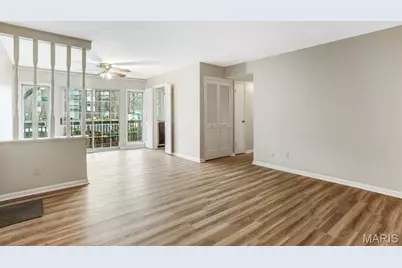 4298 Chateau De Ville Drive #A, Unincorporated, MO 63129 - Photo 6