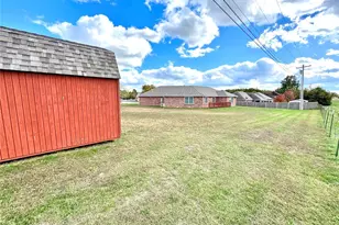 2206 Cherry Blossom Cir Circle, Lebanon, MO 65536 - Photo 12