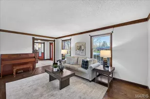 11068 Graeser Ln, Saint Louis, MO 63141 - Photo 6