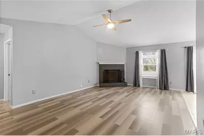 2052 Waybridge Lane, Fenton, MO 63026 - Photo 4