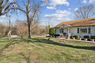 2275 Charbonier Rd, Florissant, MO 63031 - Photo 4