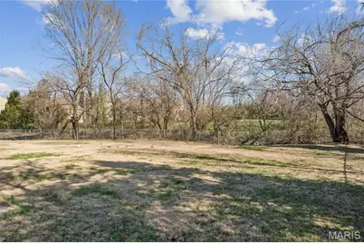 2275 Charbonier Road, Florissant, MO 63031 - Photo 28