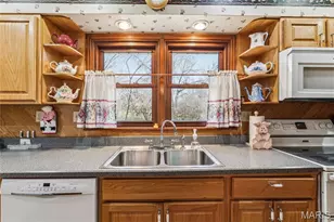 2275 Charbonier Rd, Florissant, MO 63031 - Photo 14