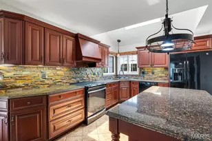 2100 7 Oaks Dr, Saint Charles, MO 63303 - Photo 12
