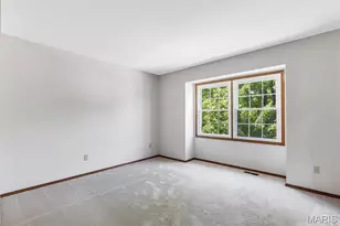 2100 7 Oaks Dr, Saint Charles, MO 63303 - Photo 20