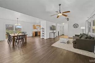 30421 Peach Blossom Ln, Lebanon, MO 65536 - Photo 4
