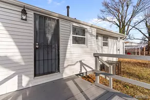 10500 Prestwick Dr, Unincorporated, MO 63137 - Photo 8