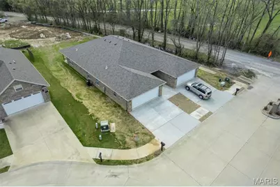 2935 & 2937 Shadow Wood Lane, Cape Girardeau, MO 63701 - Photo 6
