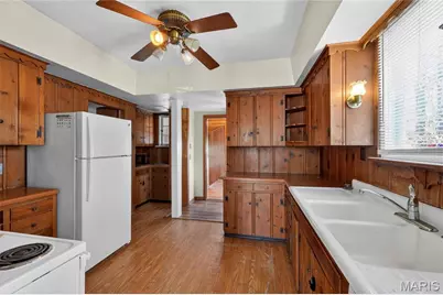 461 Catalina Avenue, Webster Groves, MO 63119 - Photo 16