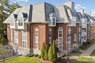 4235 W Pine Blvd, Saint Louis, MO 63108 - Photo 2