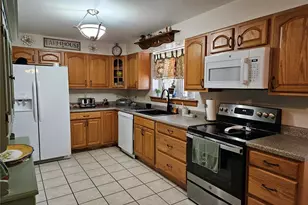 3736 Park Crest Dr, Unincorporated, MO 63125 - Photo 2