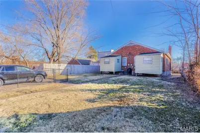 3725 Phillips Place, Saint Louis, MO 63116 - Photo 24