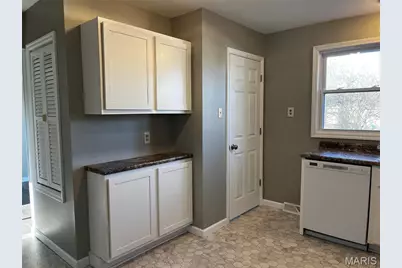 85 Ruth Drive, Florissant, MO 63031 - Photo 4
