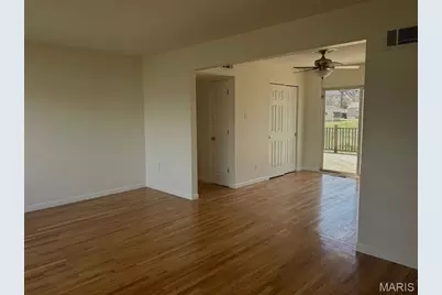 900 La Crosse Drive, Florissant, MO 63031 - Photo 4