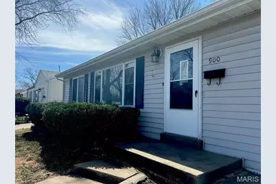 900 La Crosse Drive, Florissant, MO 63031 - Photo 2