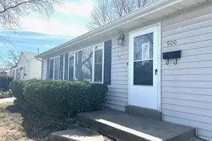 900 La Crosse Dr, Florissant, MO 63031 - Photo 1