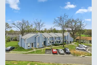14 Lantern Lane, Lake Saint Louis, MO 63367 - Photo 2