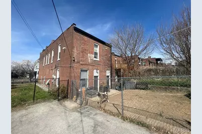 4656 Virginia Avenue, Saint Louis, MO 63111 - Photo 6